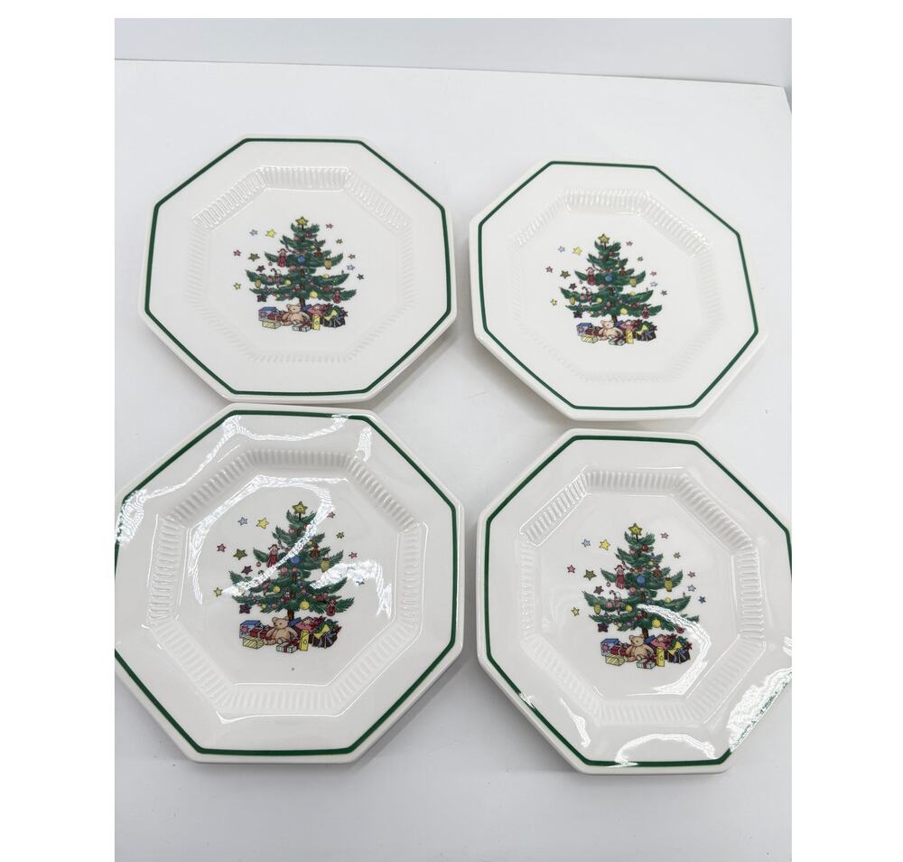 Nikko Christmastime Christmas Tree Salad Plates Set of 4 Japan 8 Inch Holiday